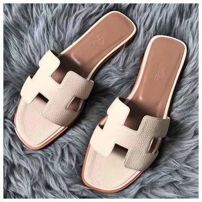 HERM Oran Sandals In Beton Clemence Leather