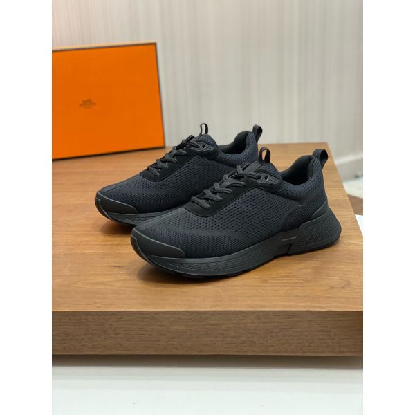 HERM Heros Sneakers in Noir Technical Knit