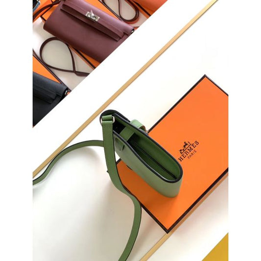 HERM Kelly Classique To Go Wallet In Vert Criquet Epsom Calfskin