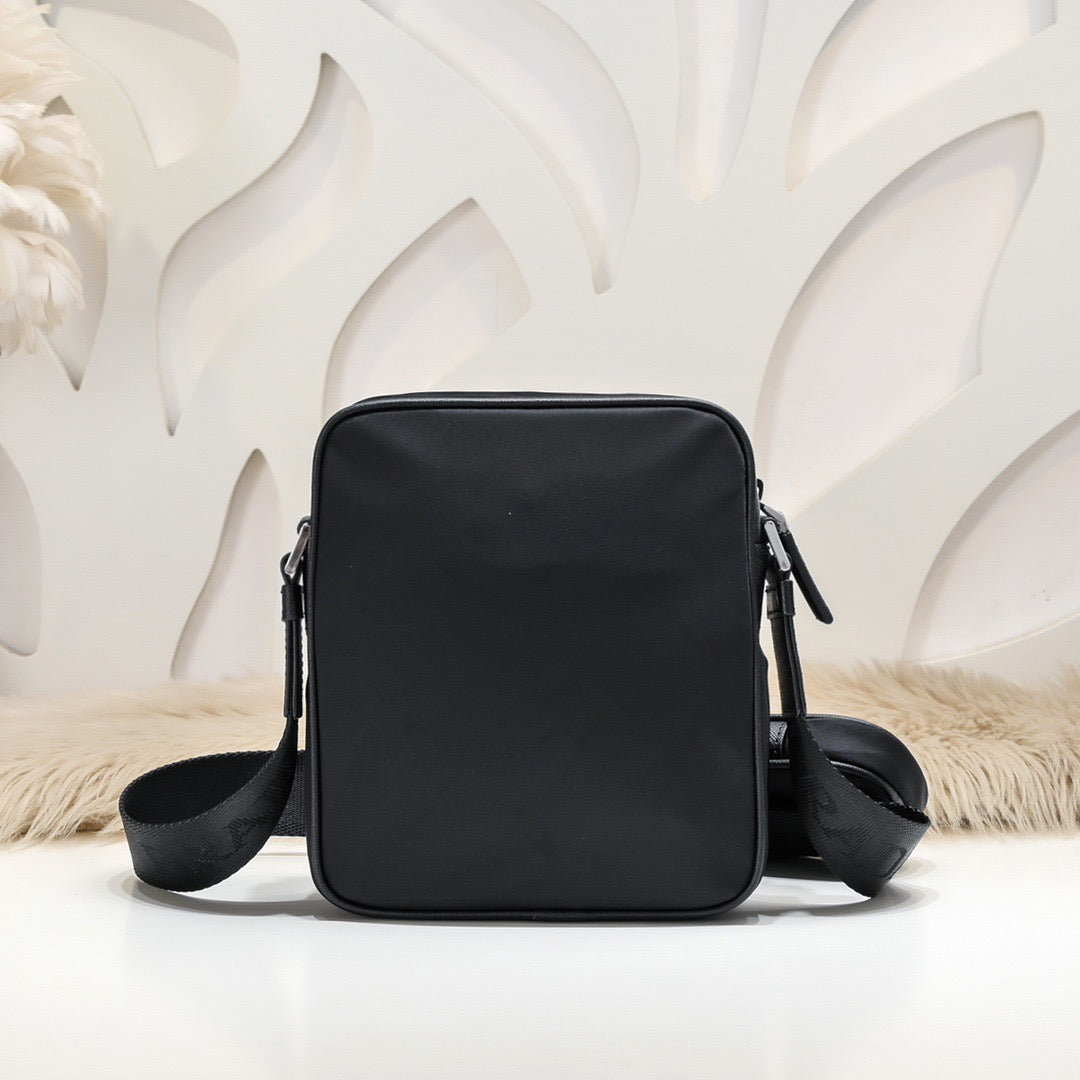 PRA Messenger Bag
