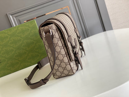 GUC Messenger Bag