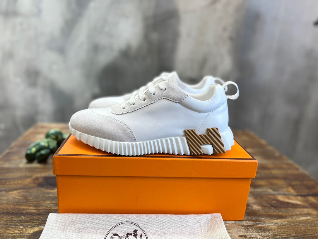 HERM Sneakers