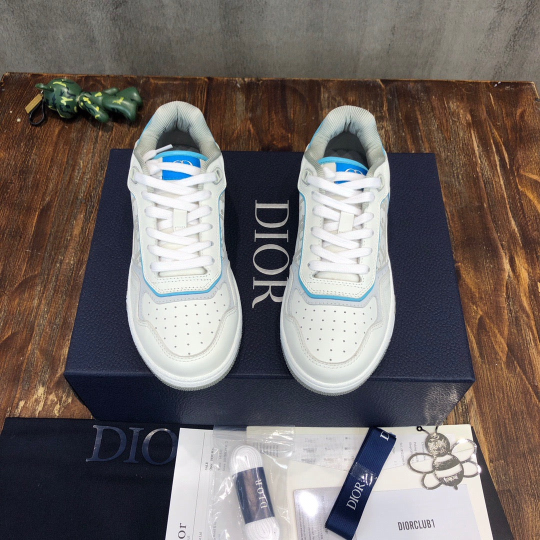 DIO Sneakers