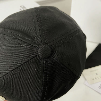 Caps