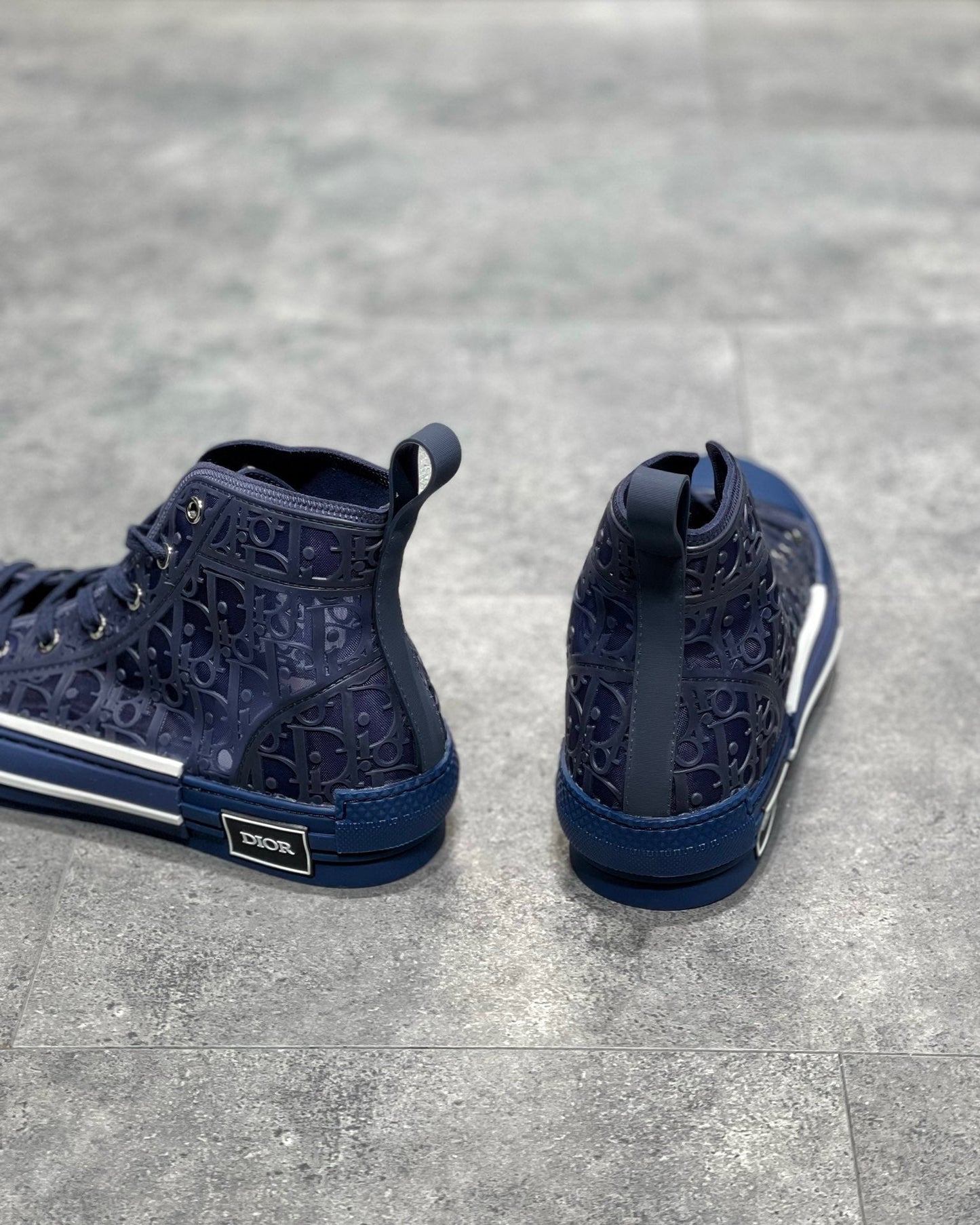 DIO Sneakers