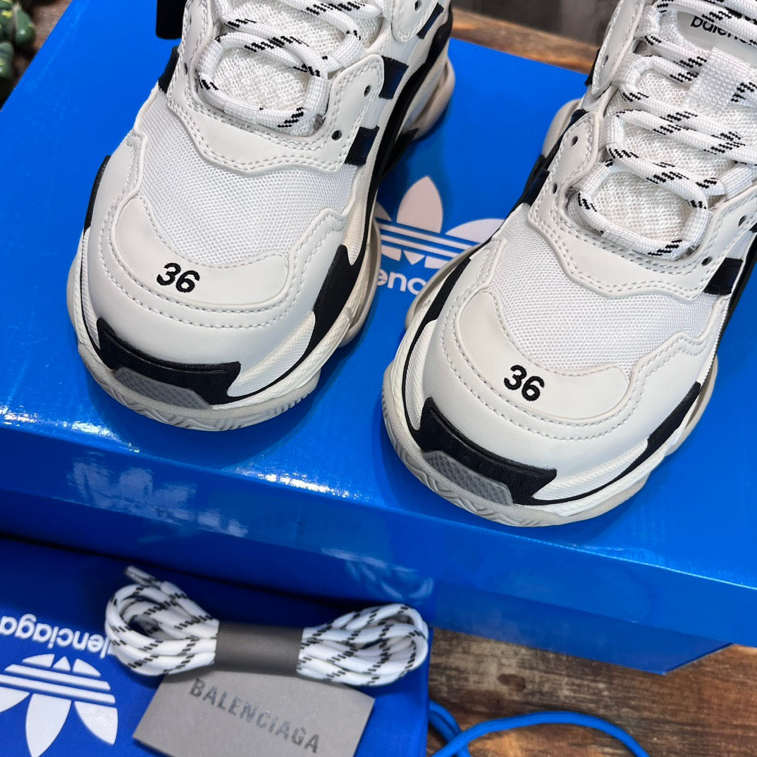 BLCG Sneakers