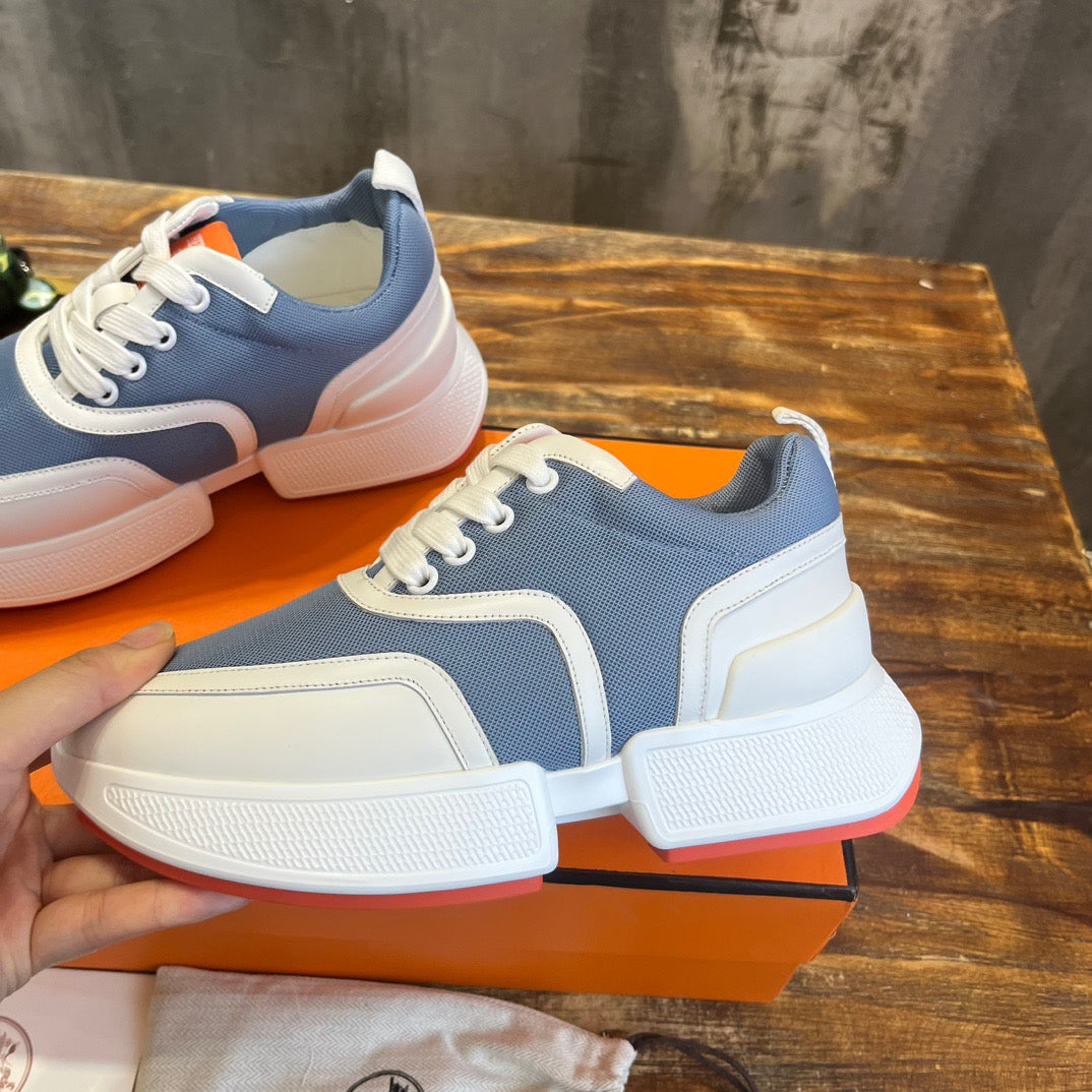 HERM Sneakers