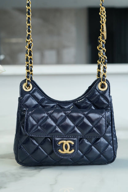 CHA 23C Hobo Bag (small)