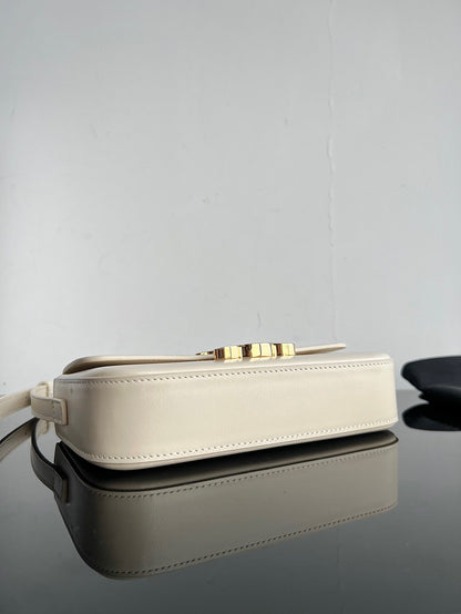 CEL Triomphe Hobo