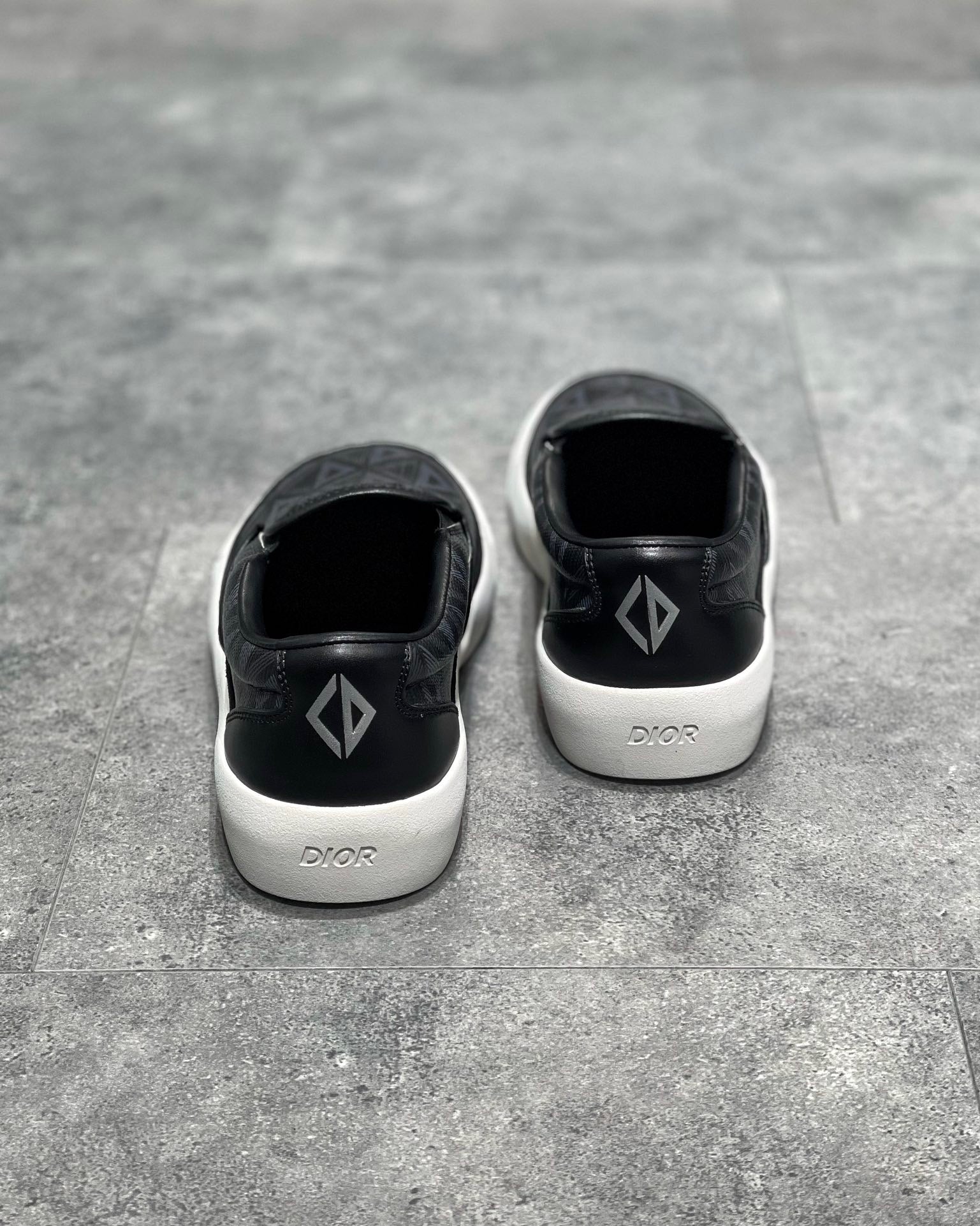 DIO Sneakers