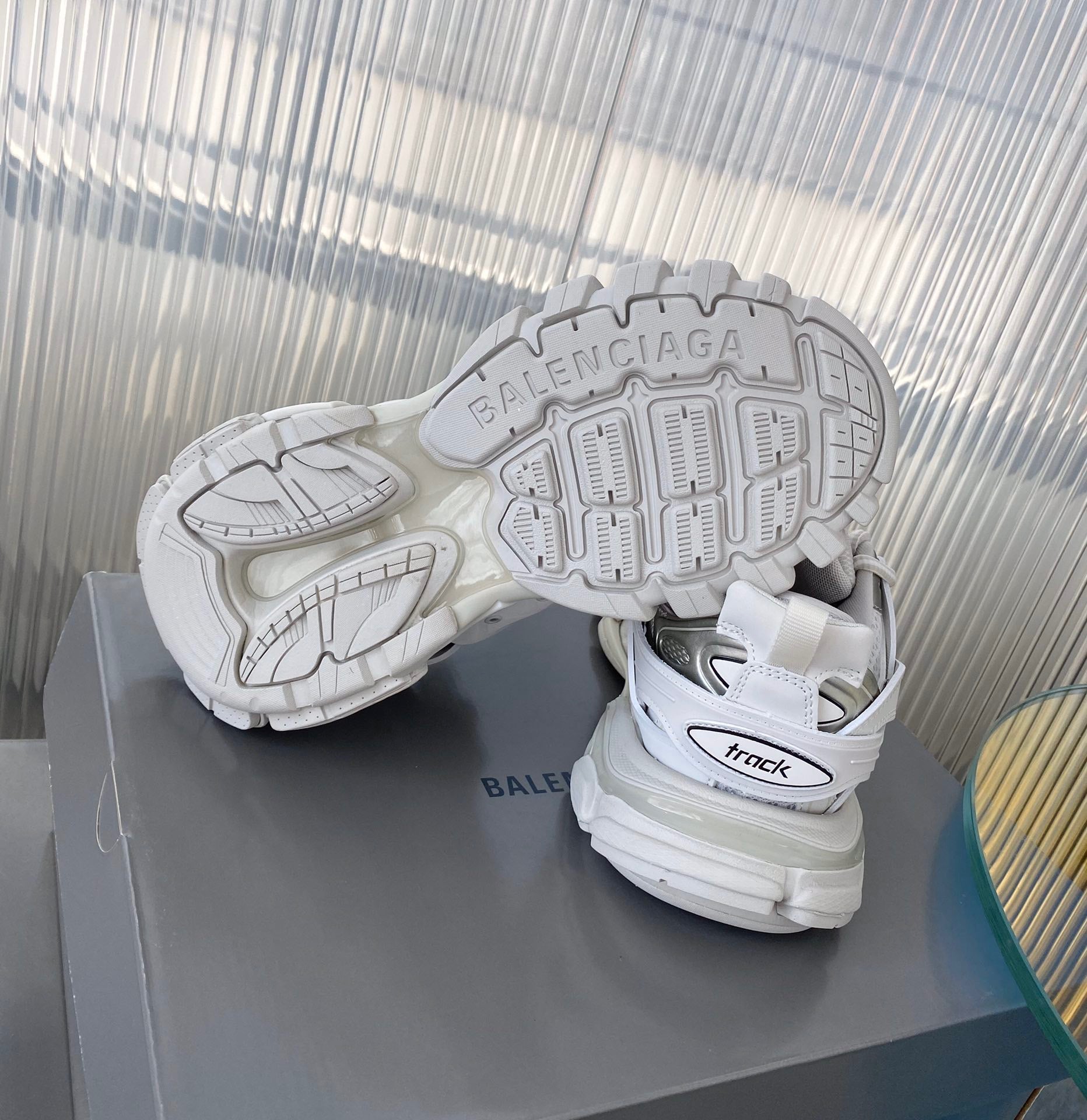 BLCG Sneakers