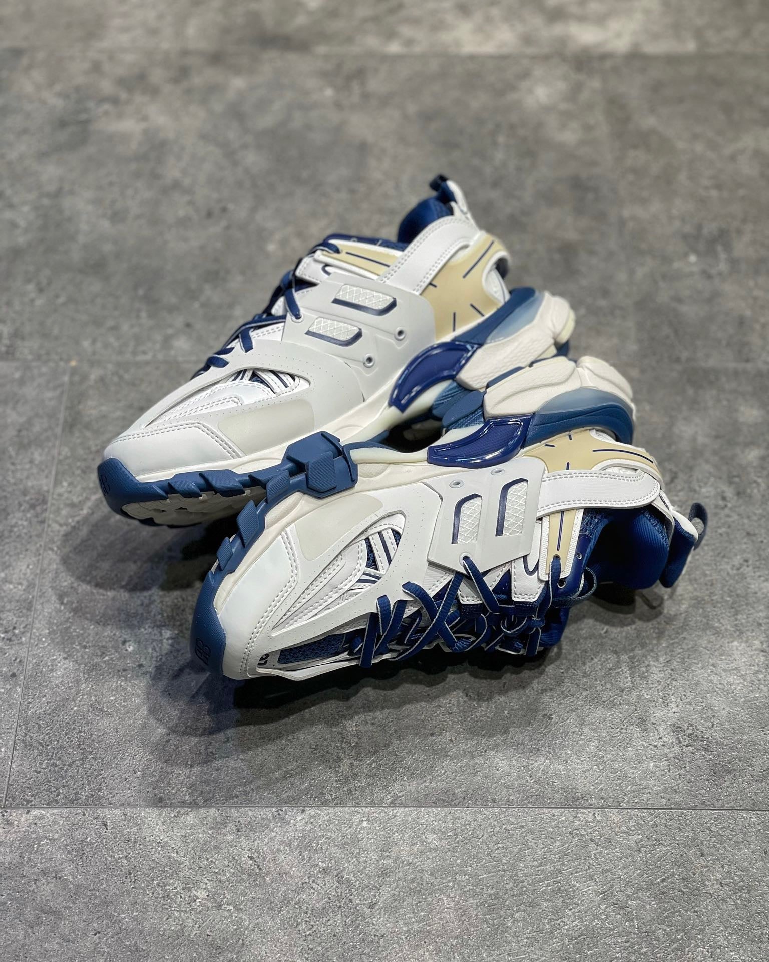 BLCG Sneakers