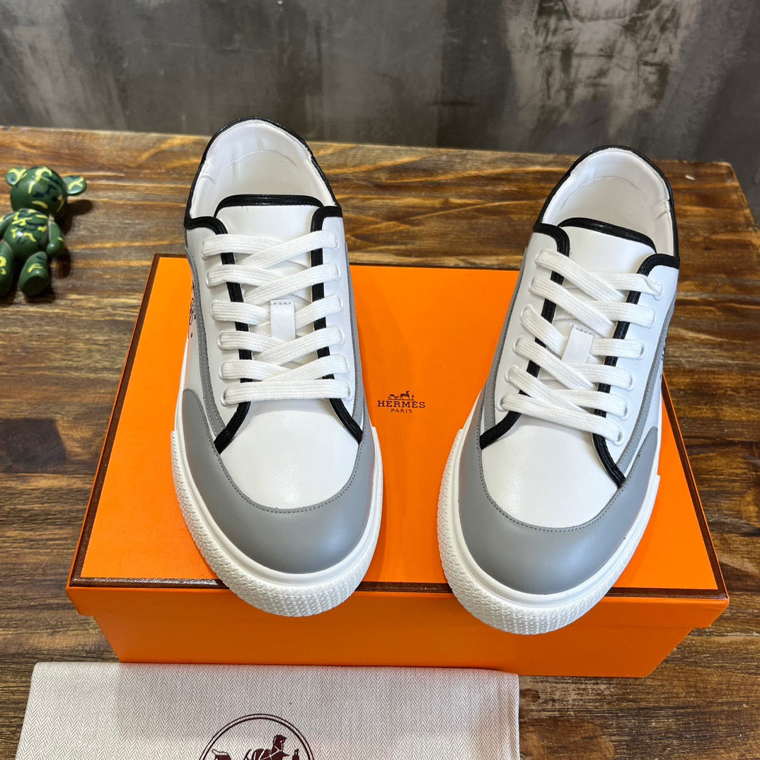 HERM Sneakers