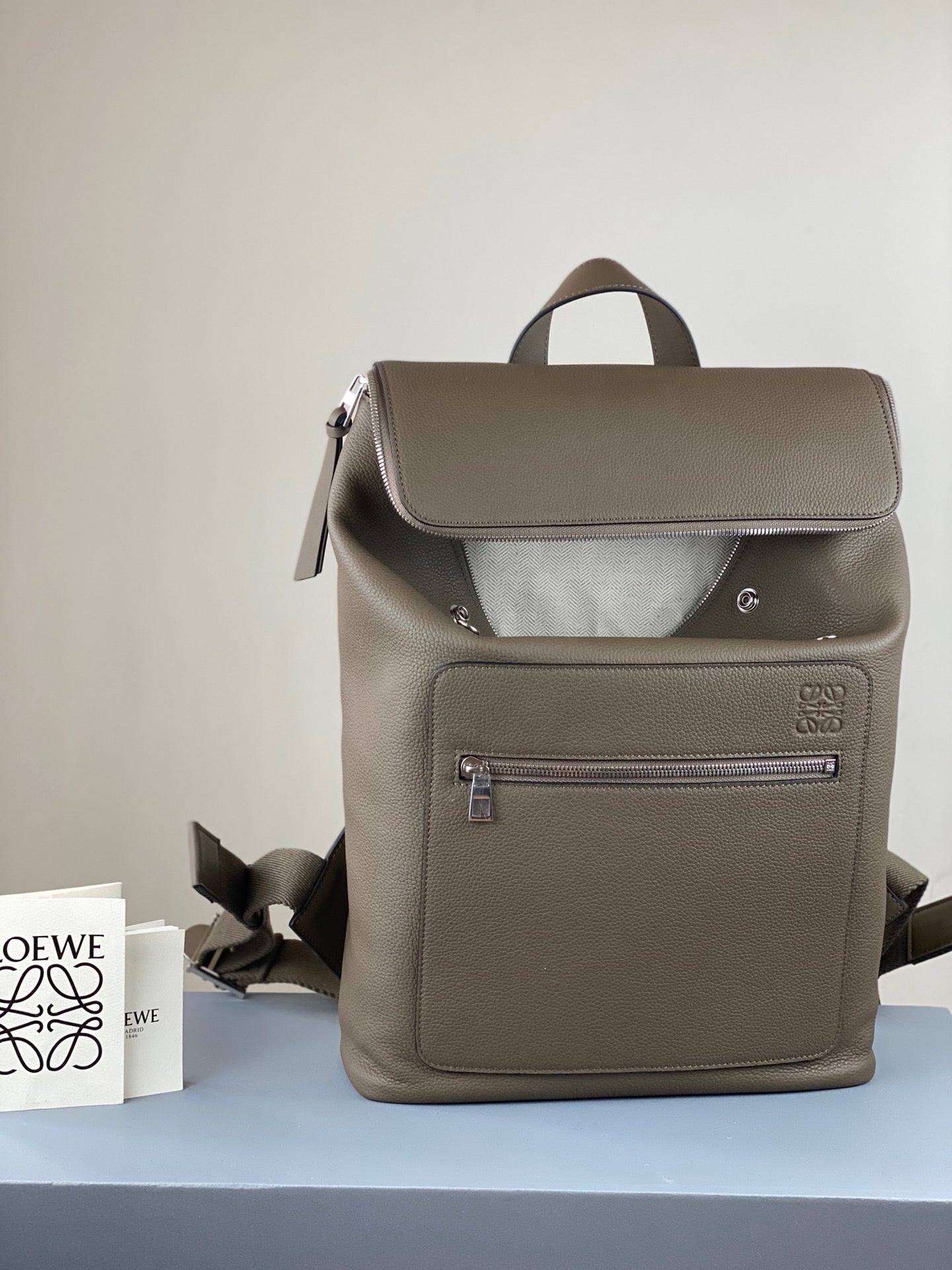 LO Backpack