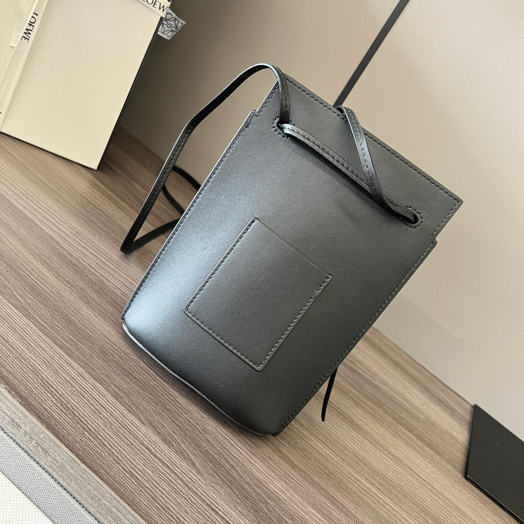 LO Sling Bag