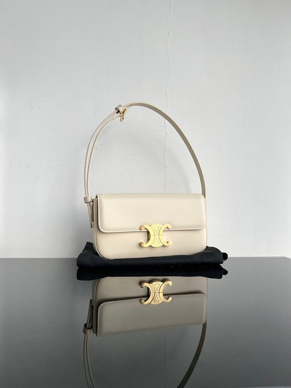CEL Triomphe Hobo