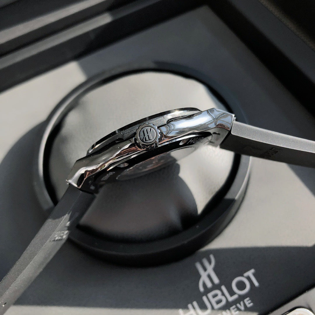 Hublot Classic Fusion 42mm