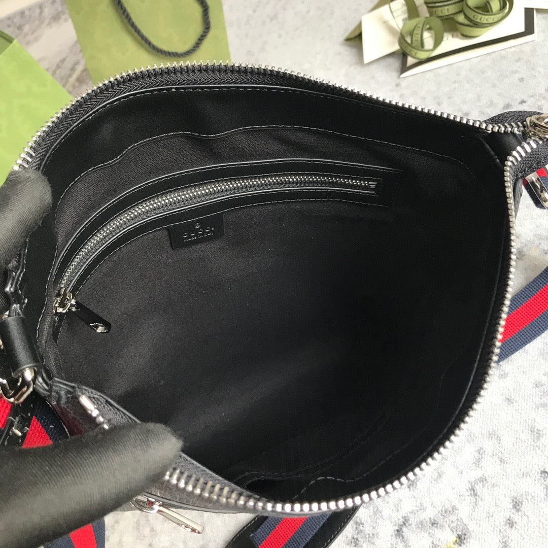 GUC Messenger Bag