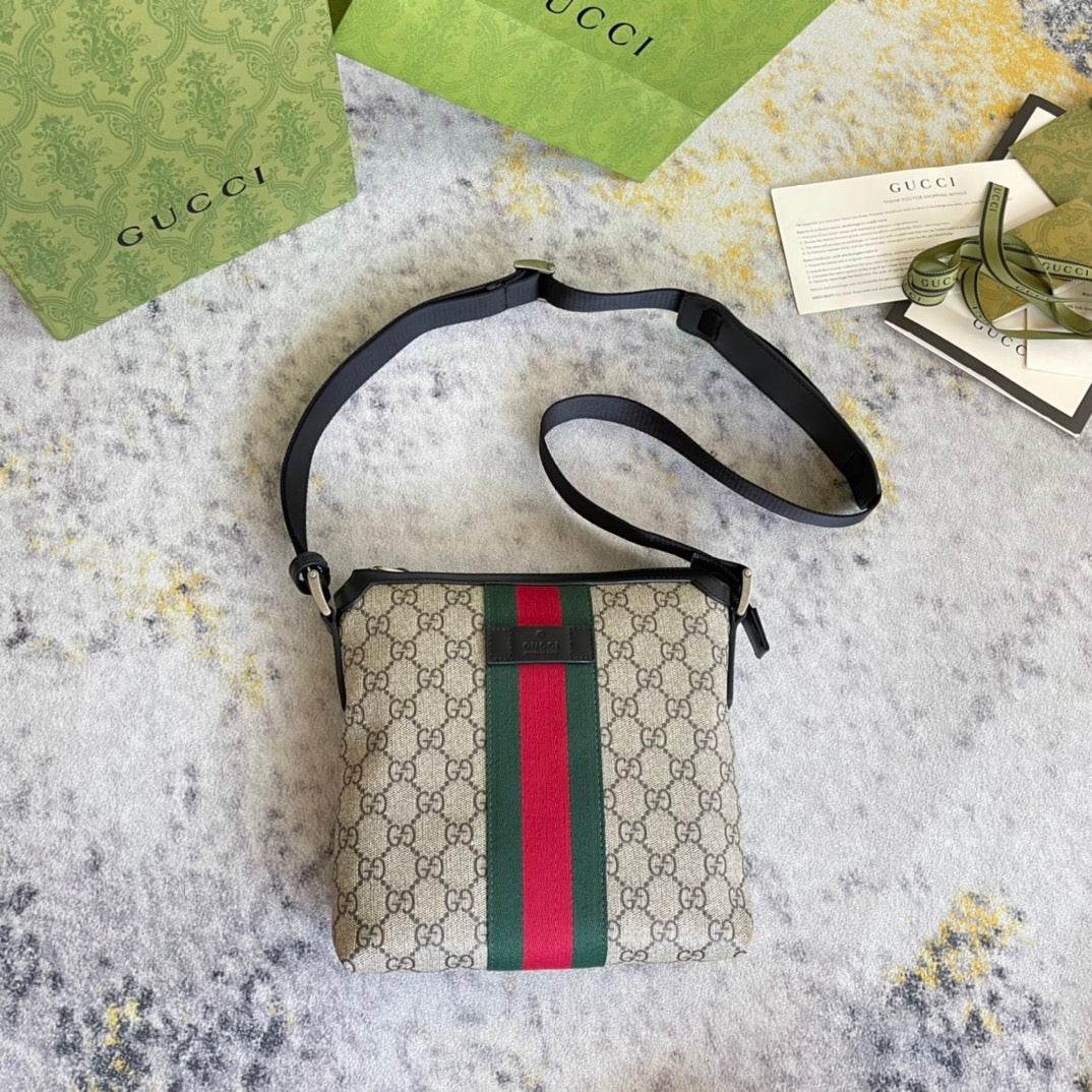 GUC Messenger Bag