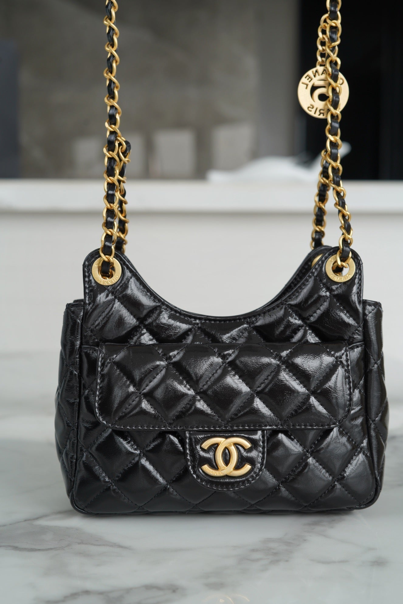 CHA 23C Hobo bag (small)