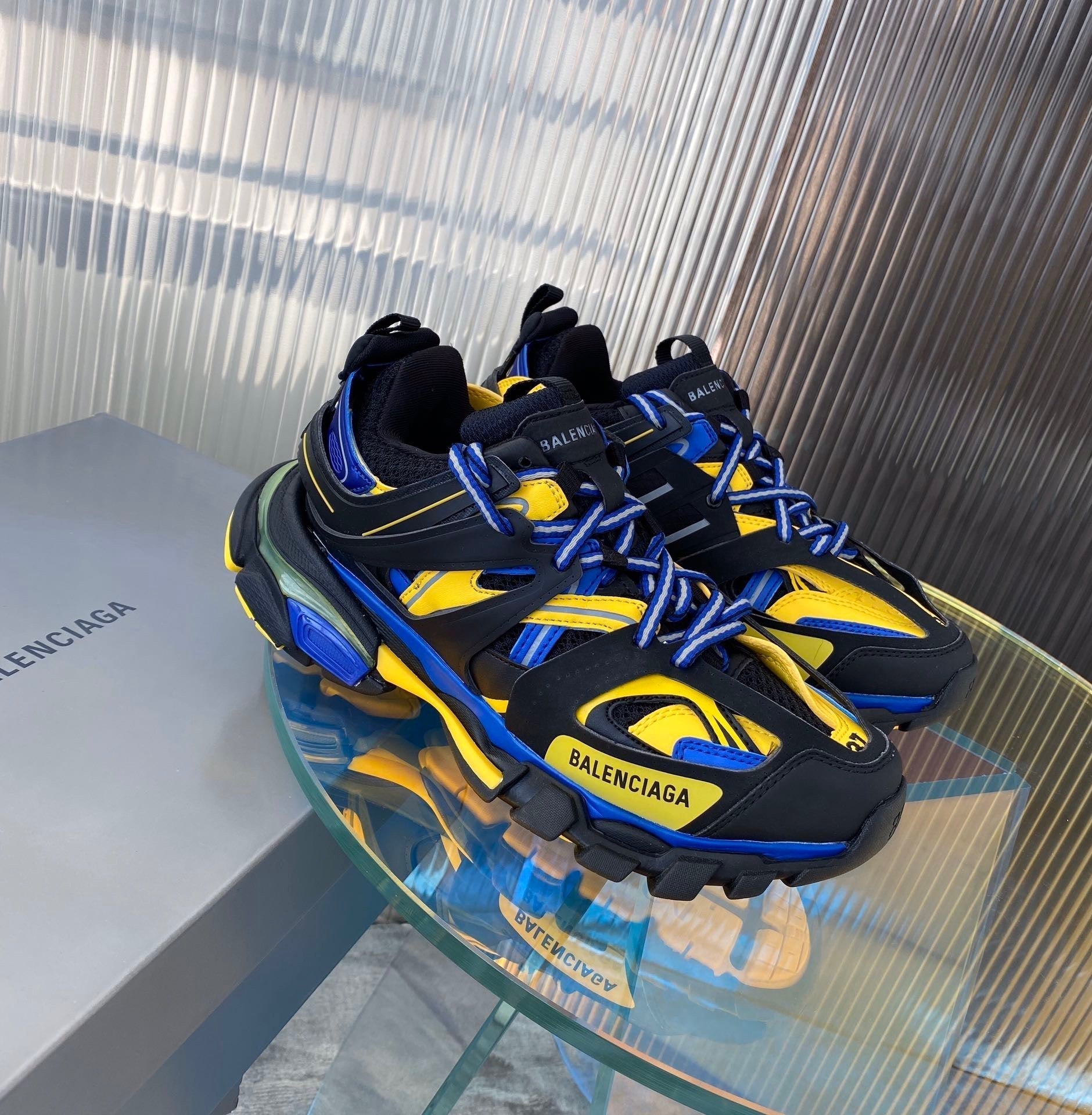 BLCG Sneakers