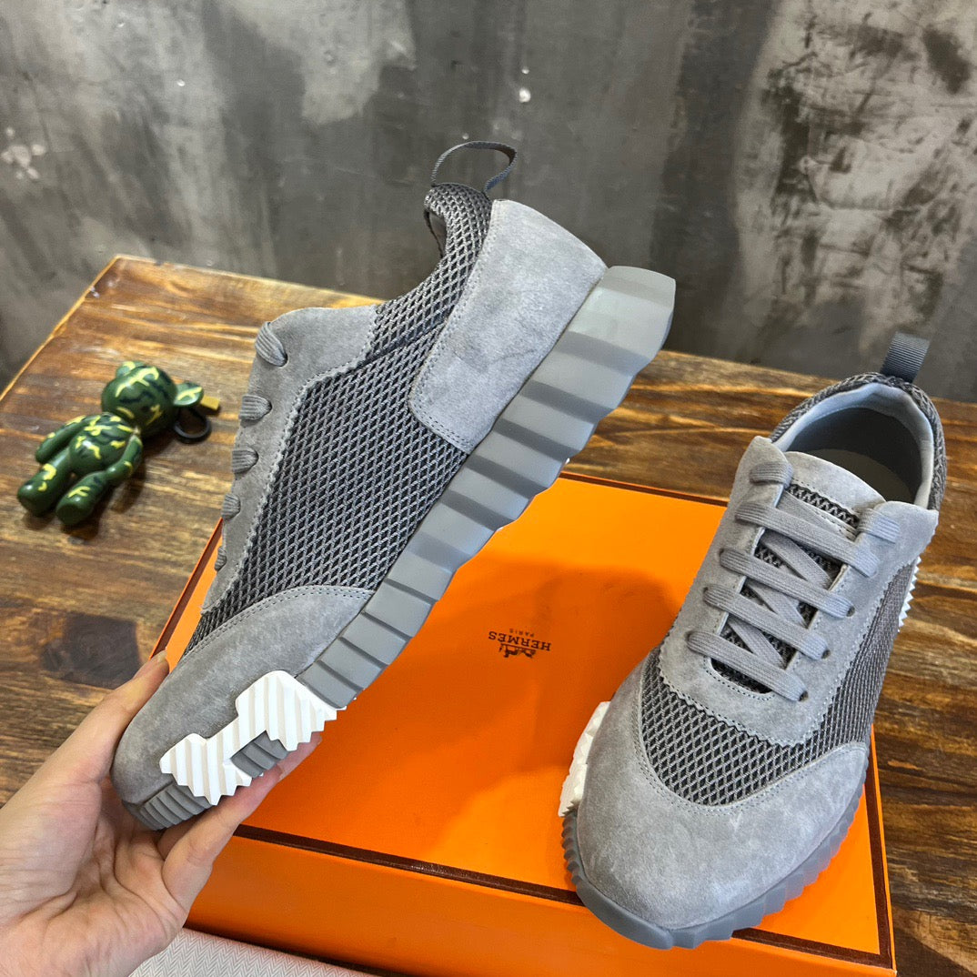 HERM Sneakers