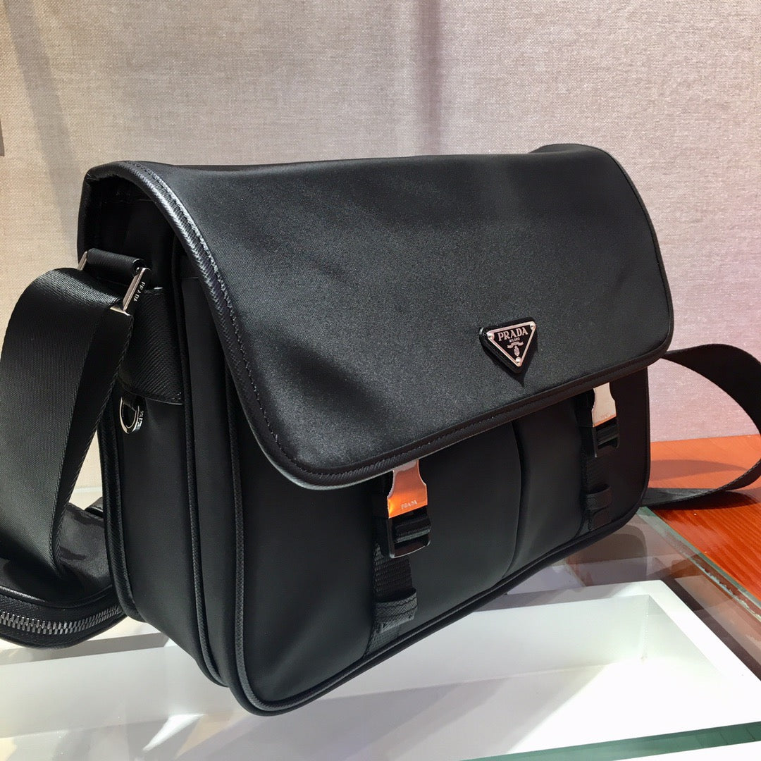 PRA Messenger Bag