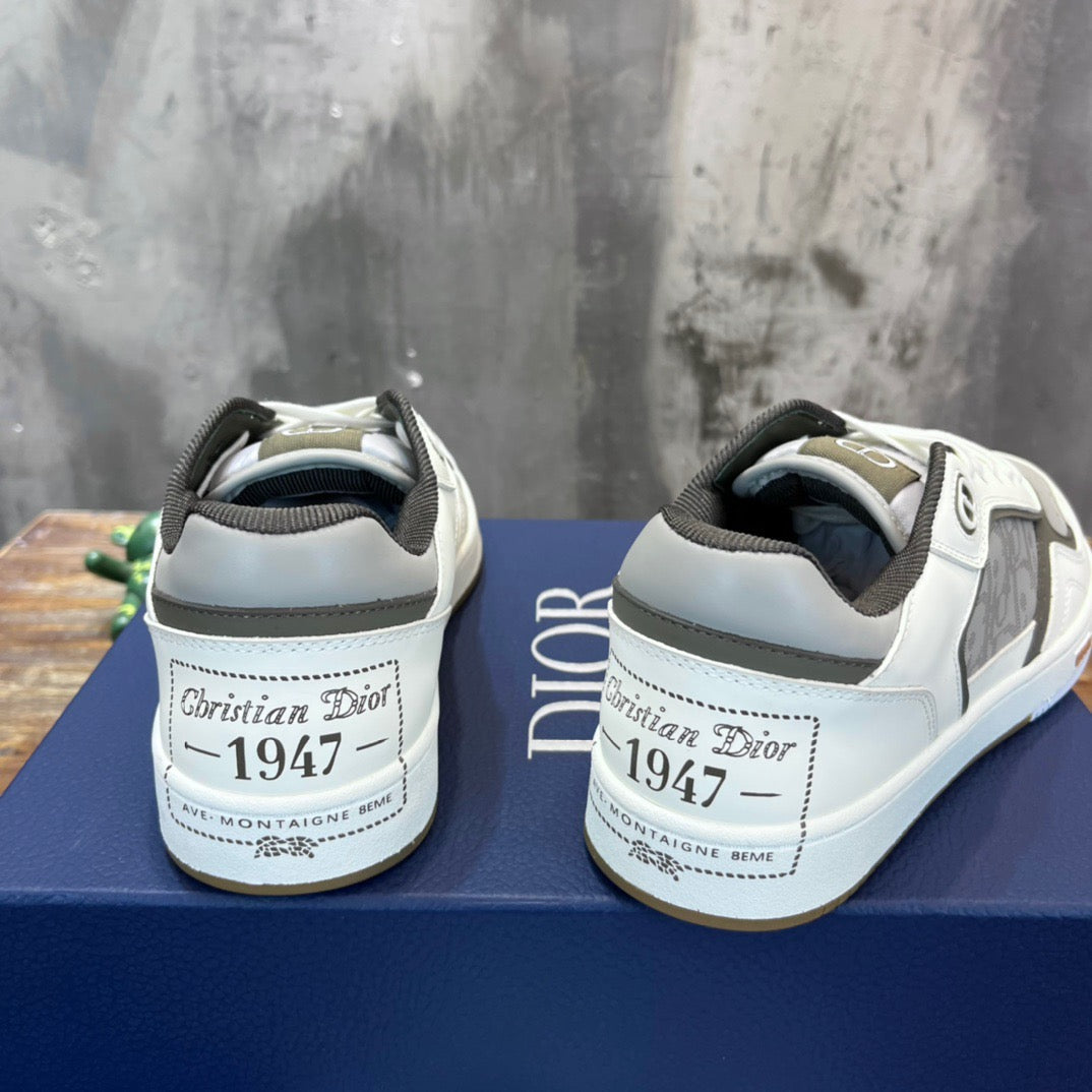 DIO Sneakers