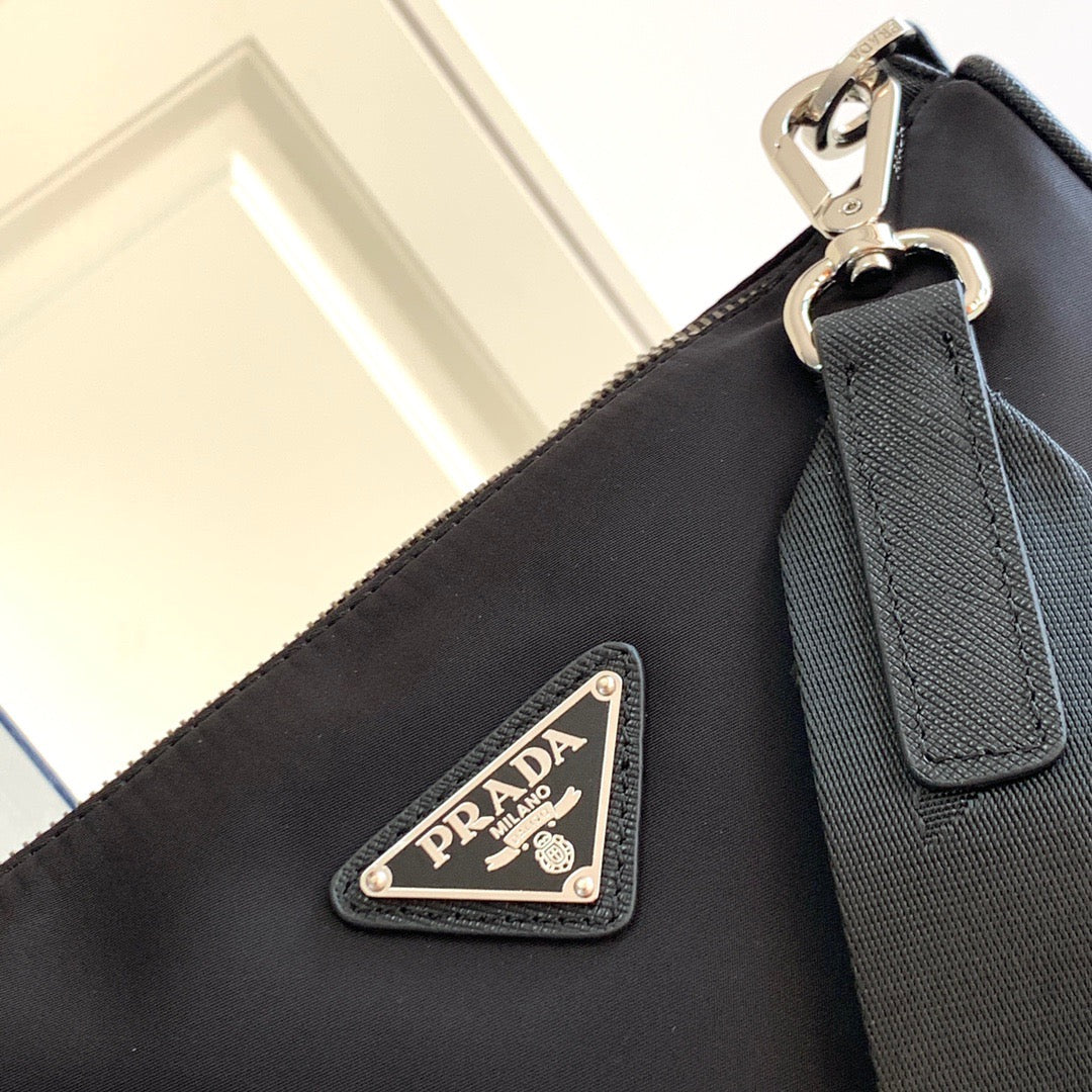 PRA Messenger Bag