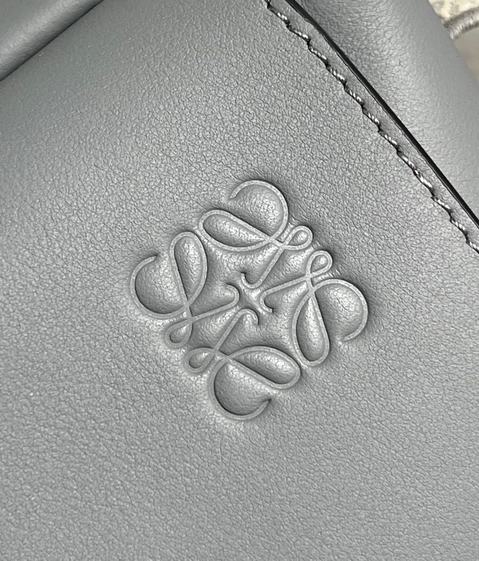 LO Messenger Bag