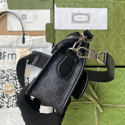 GUC Messenger Bag