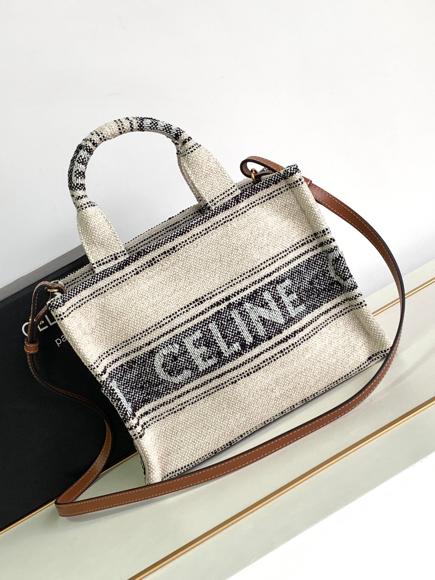 CEL Tote