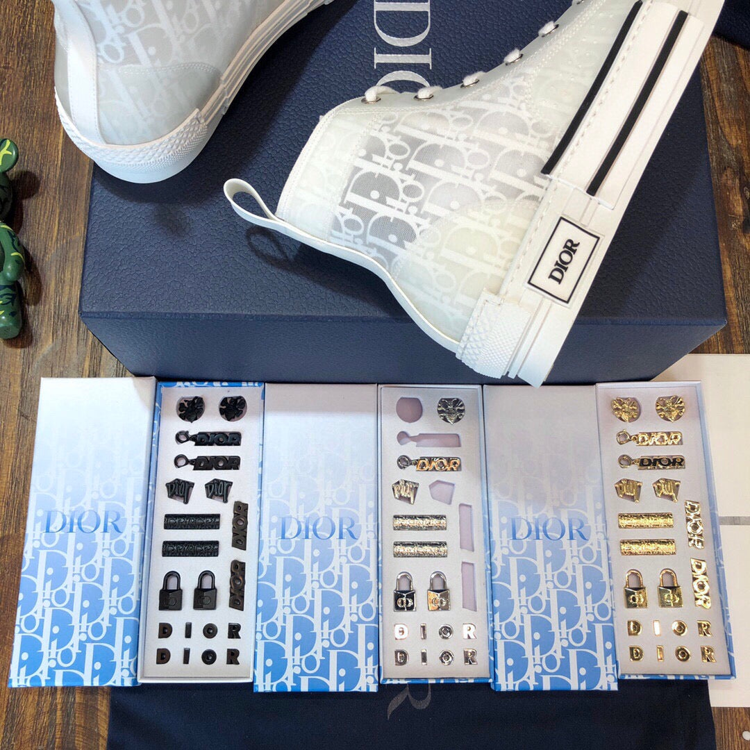 DIO Sneakers