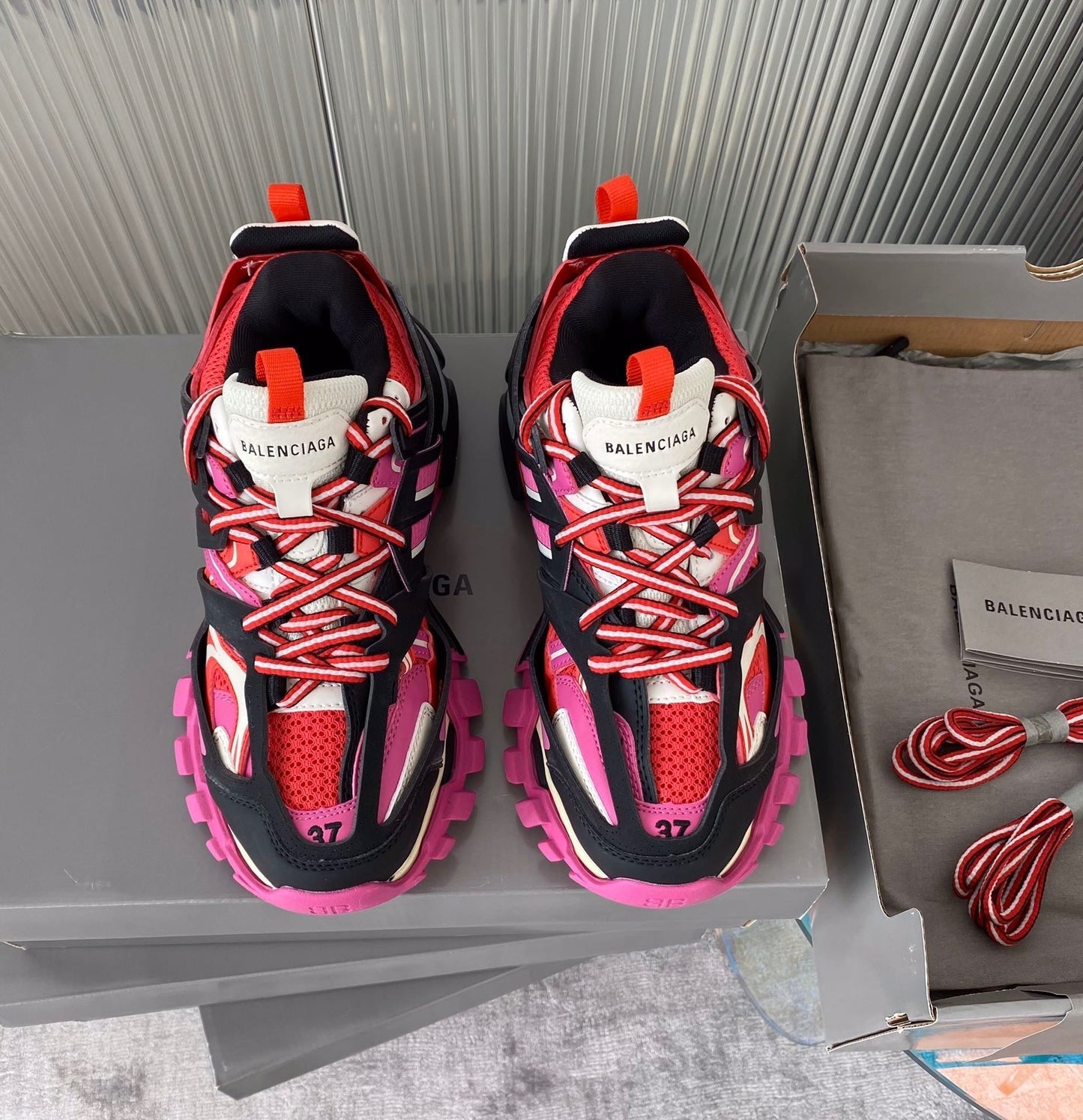 BLCG Sneakers
