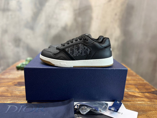 DIO Sneakers
