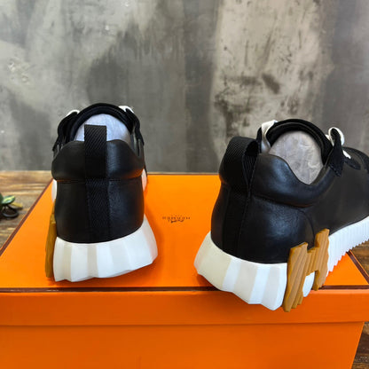 HERM Sneakers