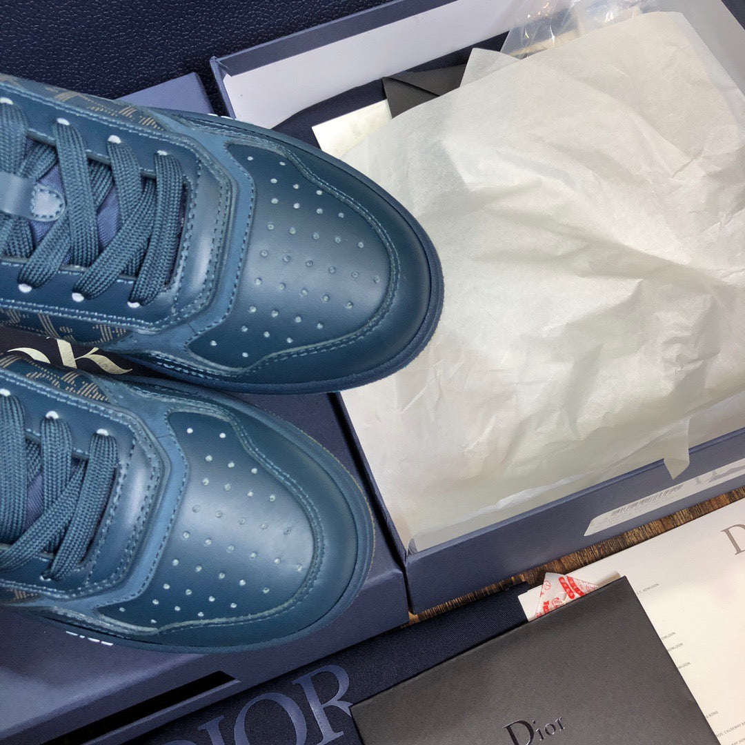 DIO Sneakers