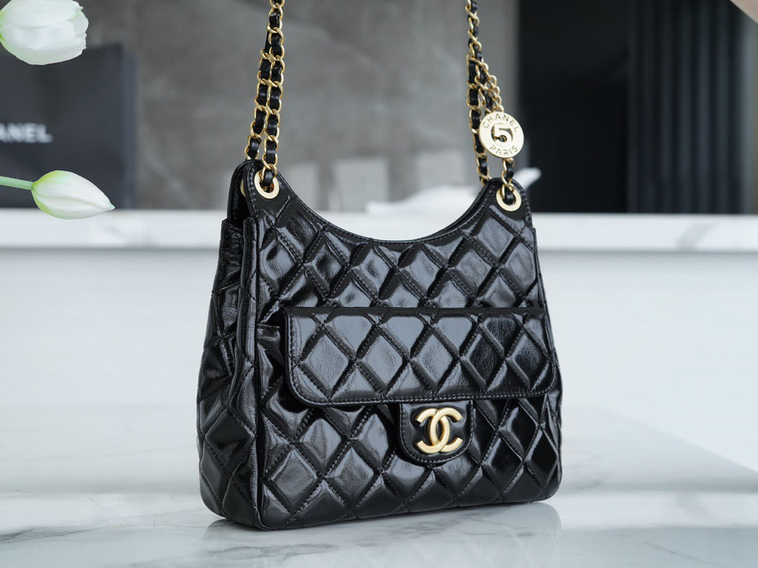 CHA 23C Hobo Bag