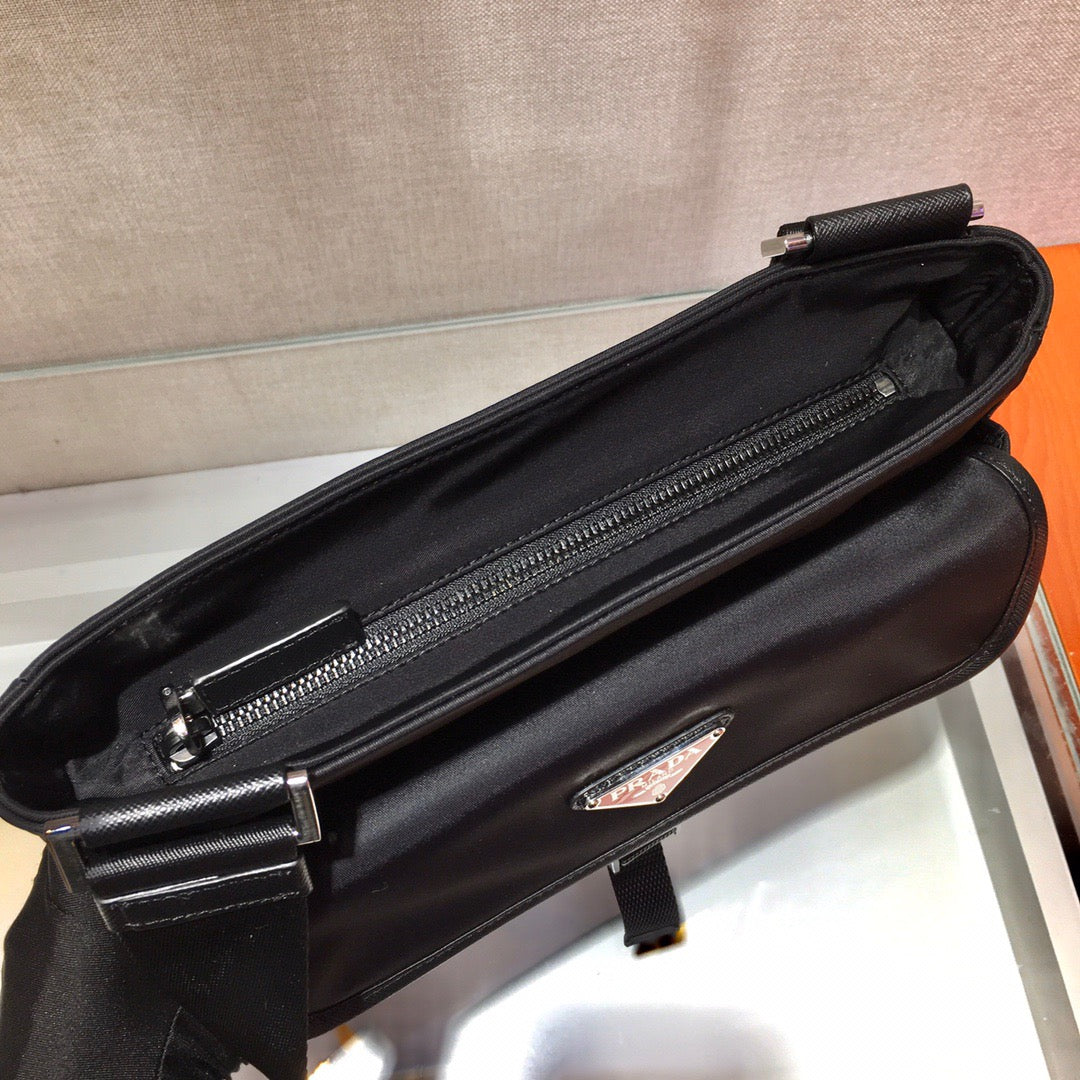 PRA Messenger Bag