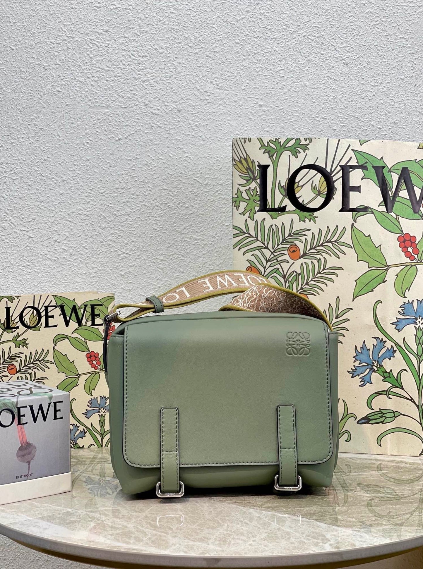 LO Messenger Bag
