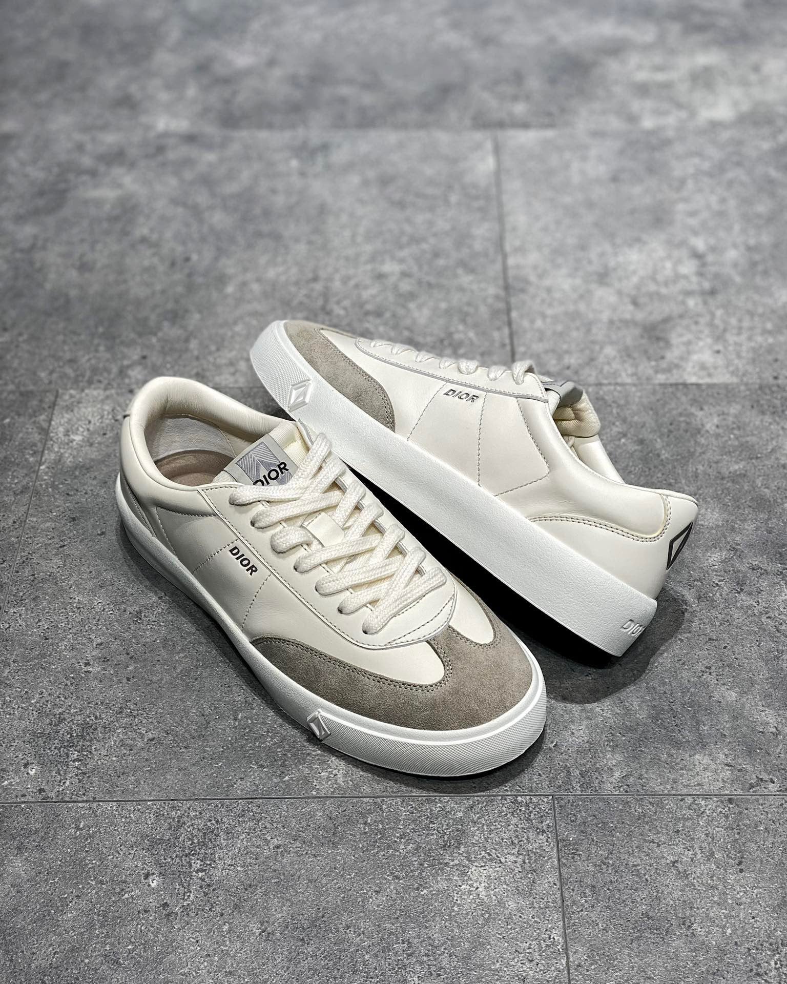 DIO Sneakers