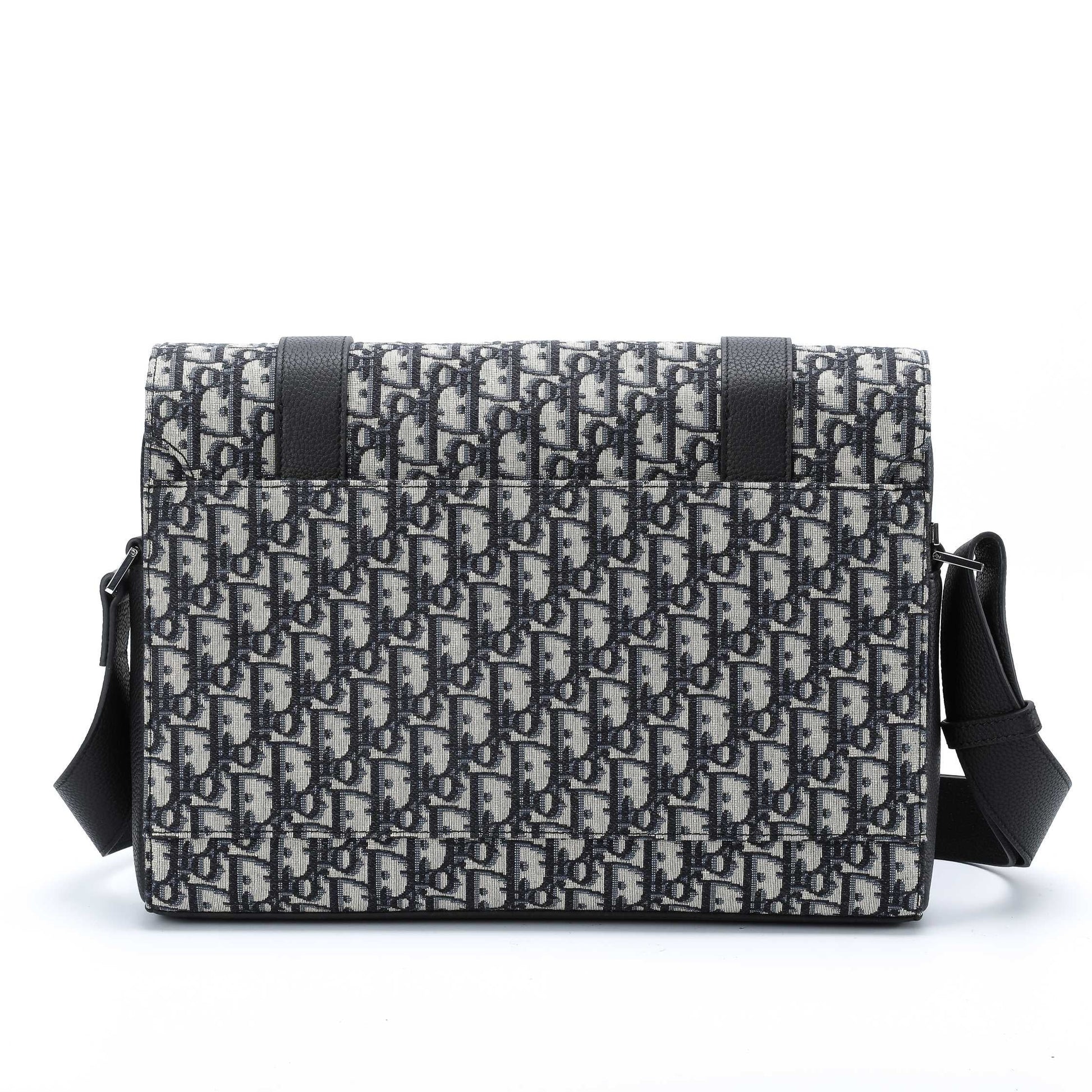 DIO Oblique Messenger Bag