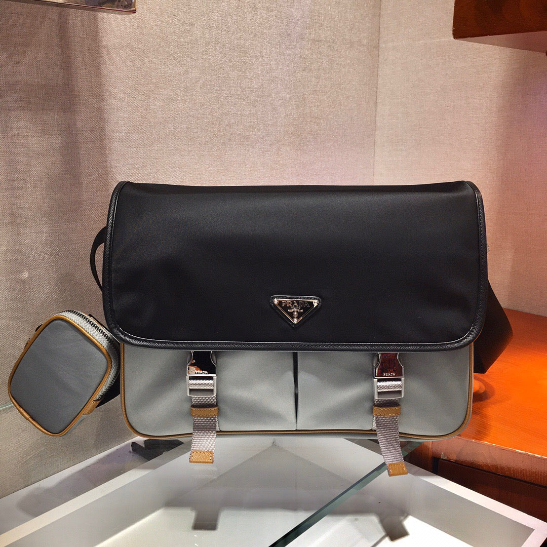 PRA Messenger Bag