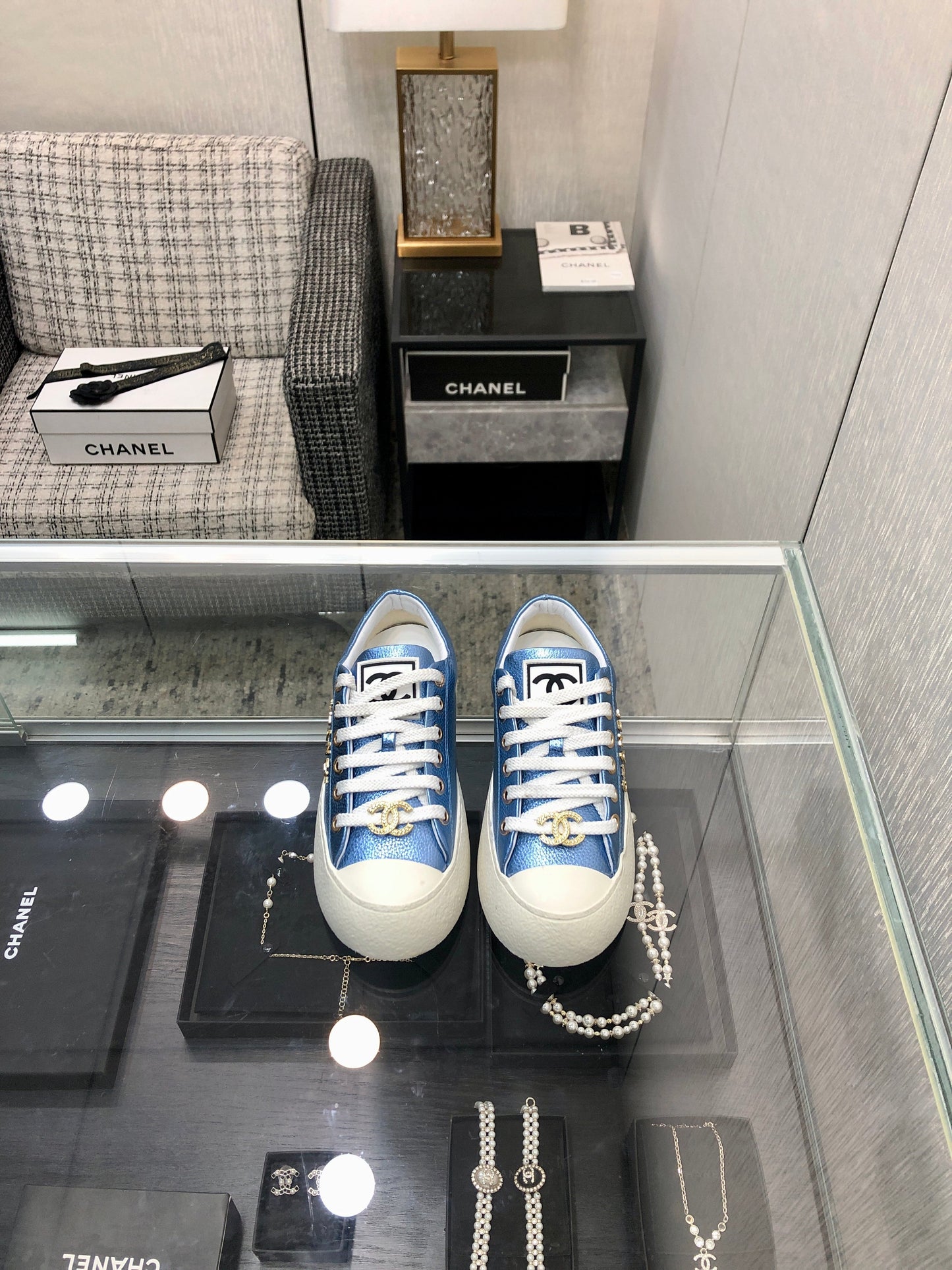 CASUAL SNEAKER IN CERULEAN BLUE METALLIC LAMBSKIN WITH GOLD LOGO