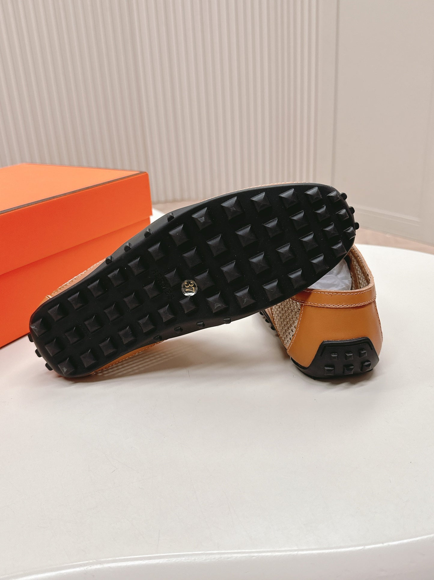 KIGA SNEAKER IN WHITE CROCHET KNIT AND BRONZE BROWN CALFSKIN
