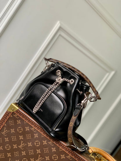 NO WAY VIBE HANDBAG 22.5 IN BLACK LAMBSKIN SILVER HARDWARE