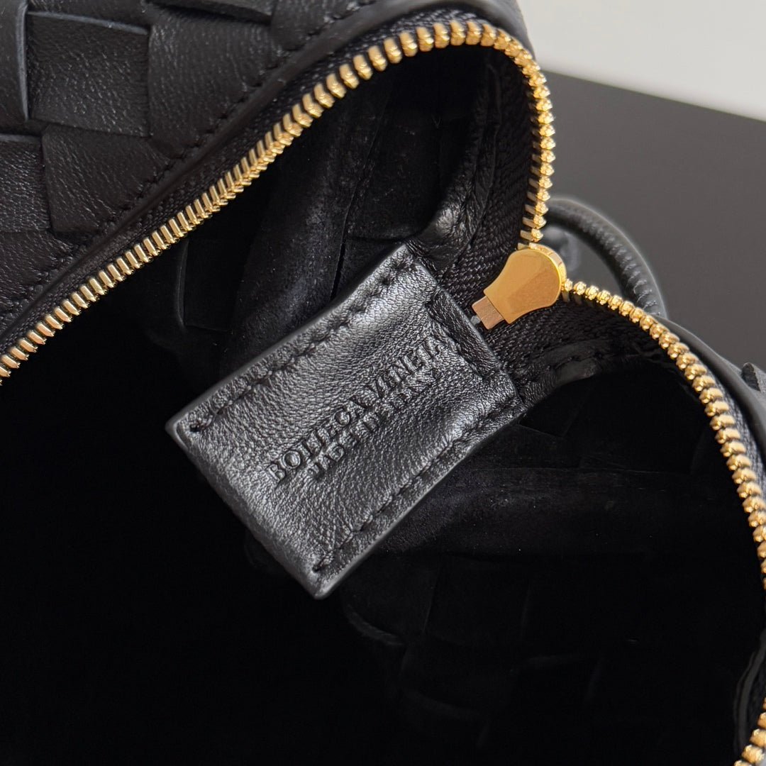 MINI LOOP CAMERA BAG 22 IN BLACK CALFSKIN