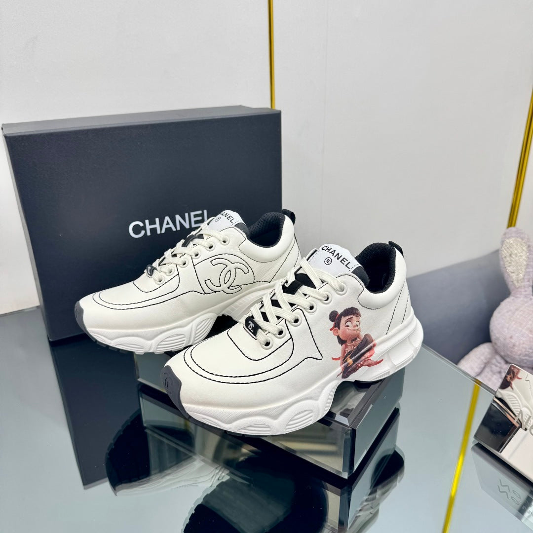 TRAINERS SNEAKER IN WHITE CALFSKIN WITH STICKER 238623