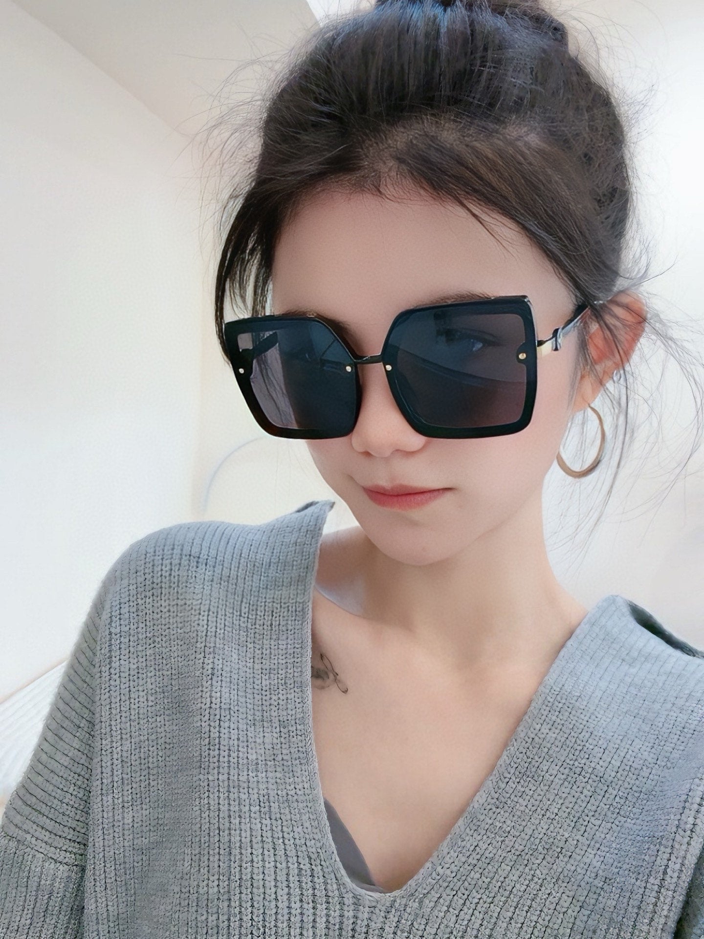 SQUARE SUNGLASSES L081 IN BLACK RED ACETATE