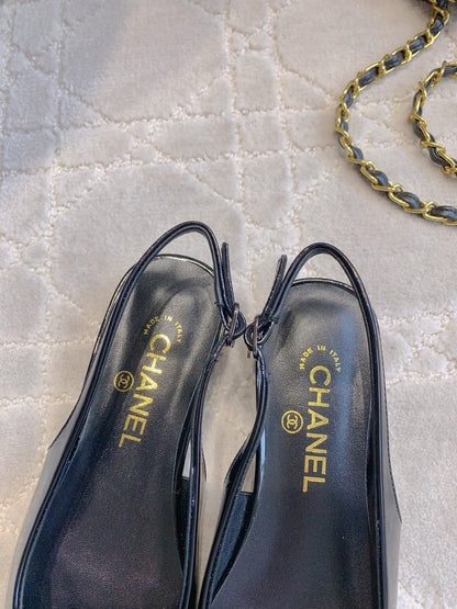 FLAT SLINGBACKS 2 CM IN BLACK PATENT CALFSKIN